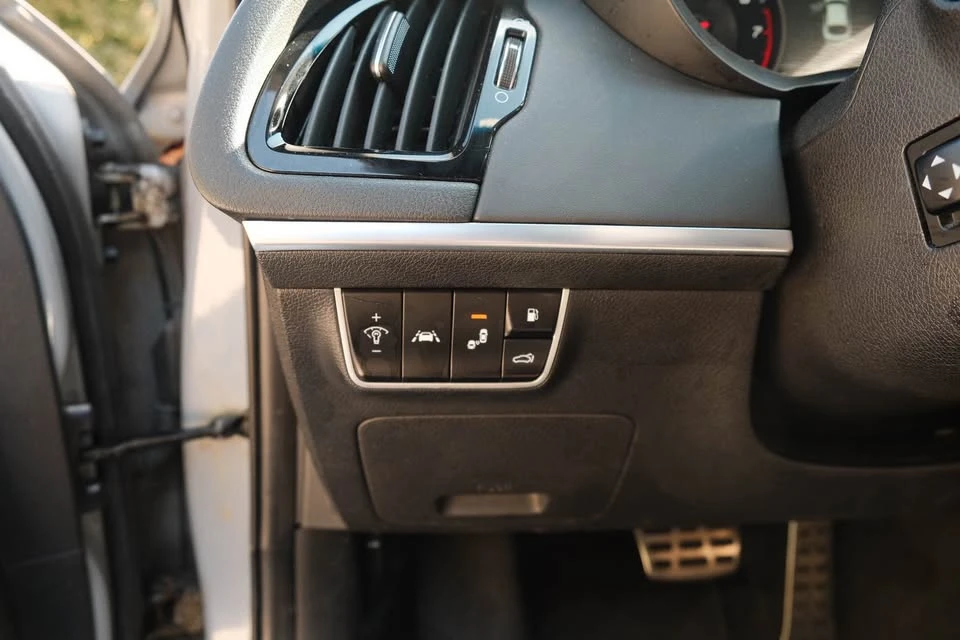 Kia Stinger GT2, ������, ������ ������, ���� �� �� | Mobile.bg � ����������� 14