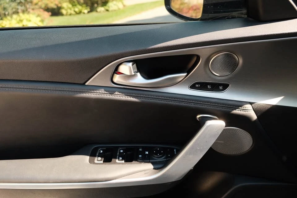 Kia Stinger GT2, ������, ������ ������, ���� �� �� | Mobile.bg � ����������� 13