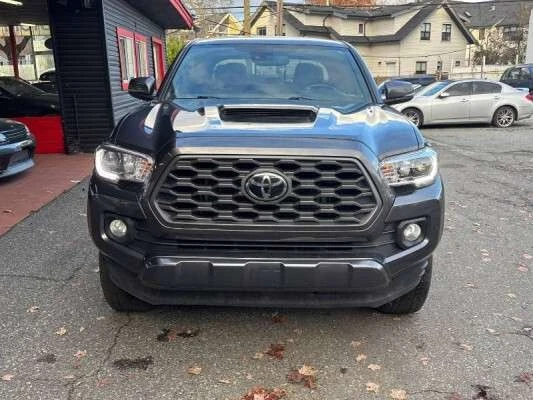 Toyota Tacoma * SR5 * CARFAX * БЕЗ ПЪРВОНАЧАЛНА ВНОСКА - изображение 2