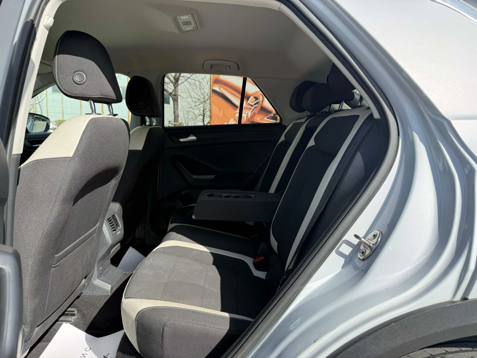 VW T-Roc 2.0 TDI Advanced, снимка 10 - Автомобили и джипове - 53825522