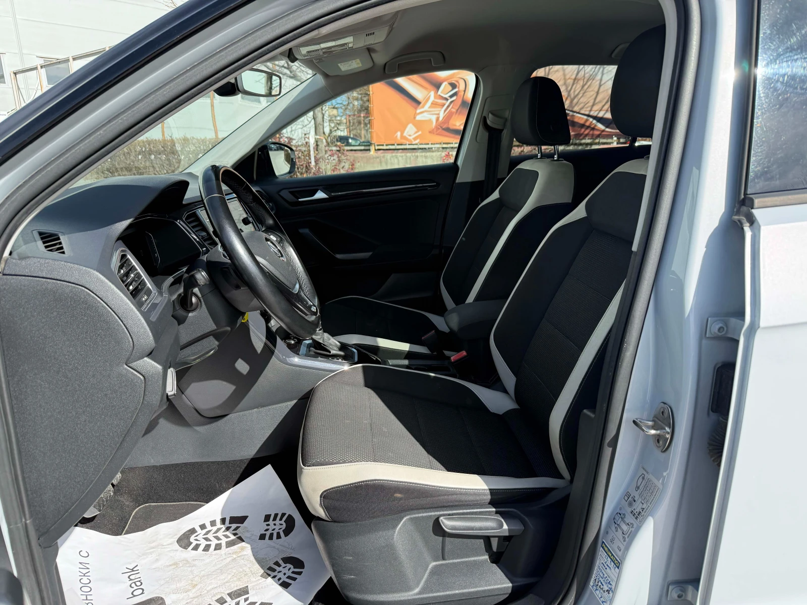 VW T-Roc 2.0 TDI Advanced, снимка 9 - Автомобили и джипове - 53825522