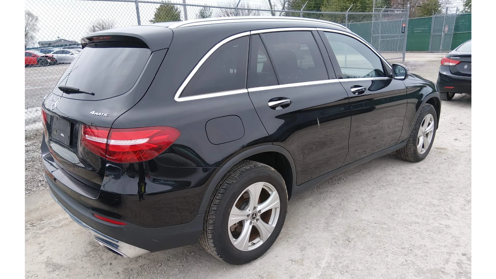Mercedes-Benz GLC 300 4MATIC, снимка 4 - Автомобили и джипове - 54413415