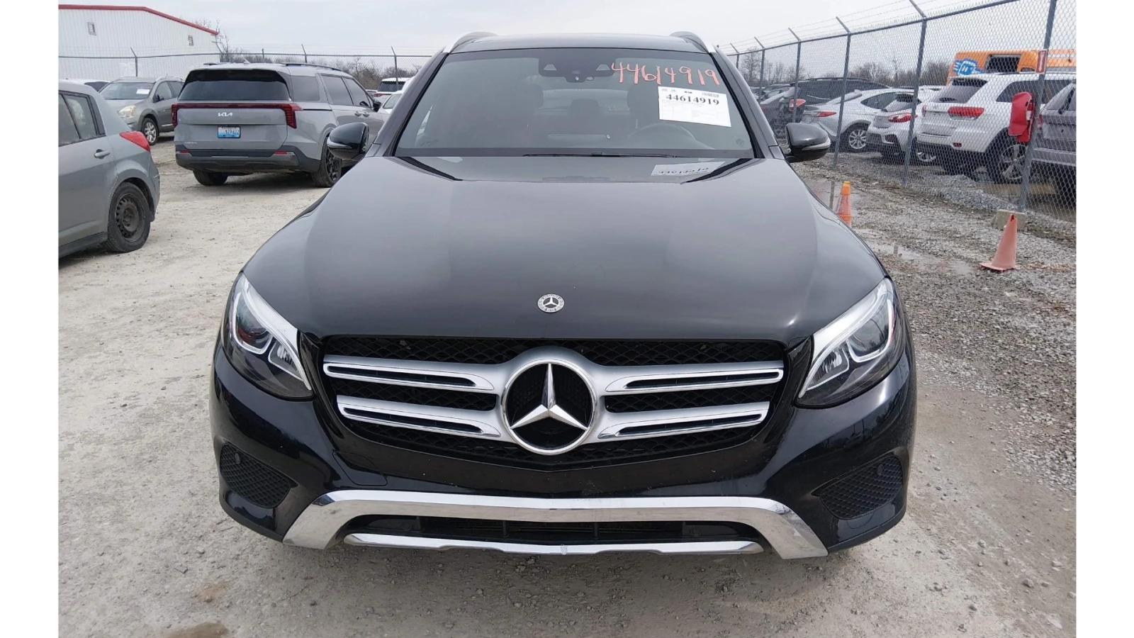 Mercedes-Benz GLC 300 4MATIC, снимка 2 - Автомобили и джипове - 54413415