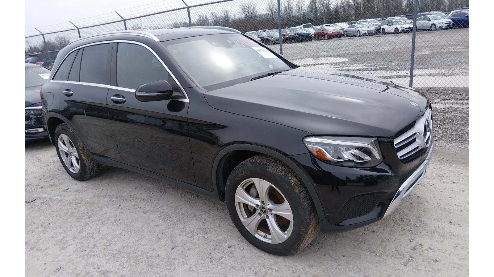Mercedes-Benz GLC 300 4MATIC, снимка 3 - Автомобили и джипове - 54413415