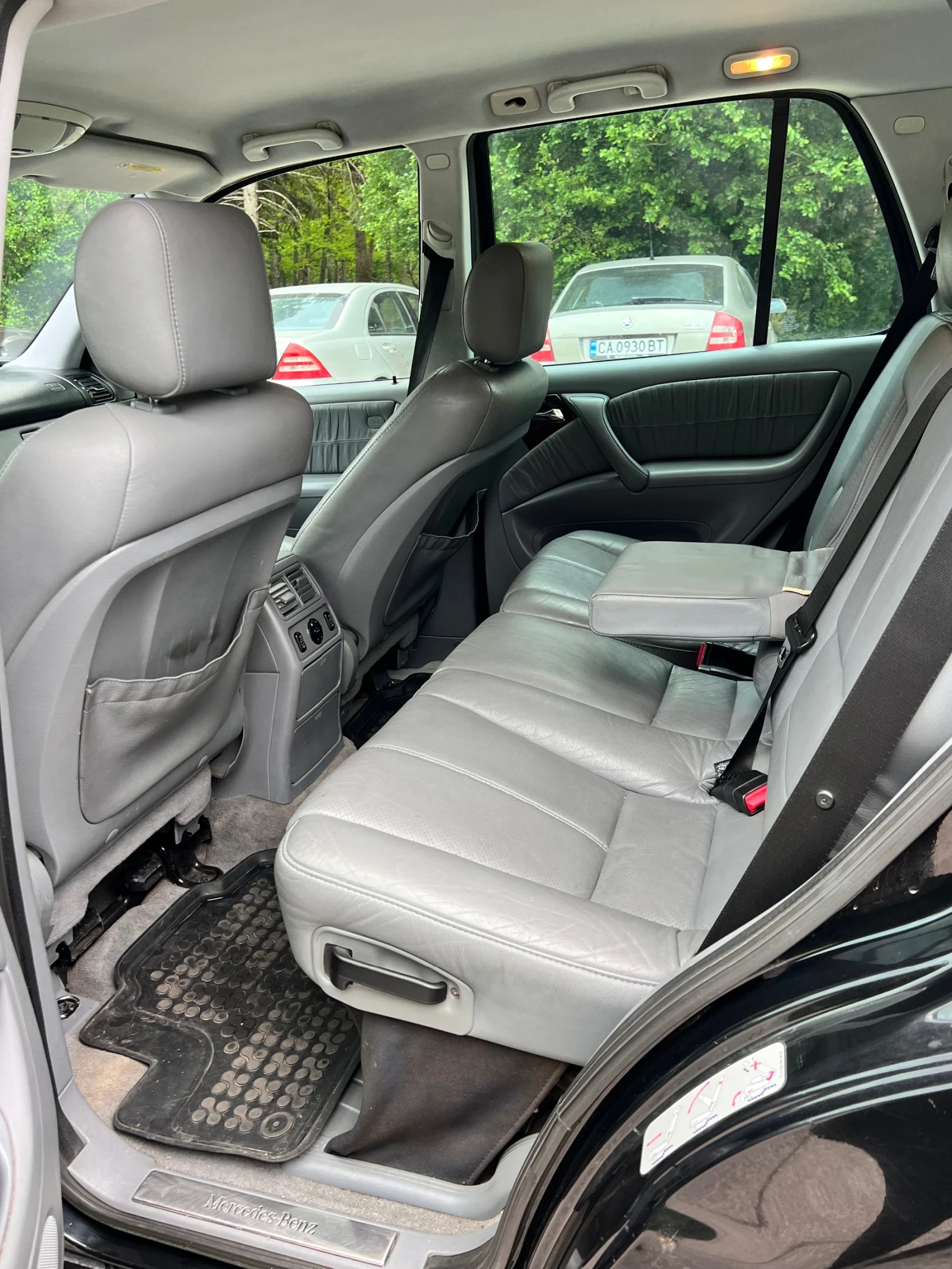 Mercedes-Benz ML 270, снимка 7 - Автомобили и джипове - 54495760