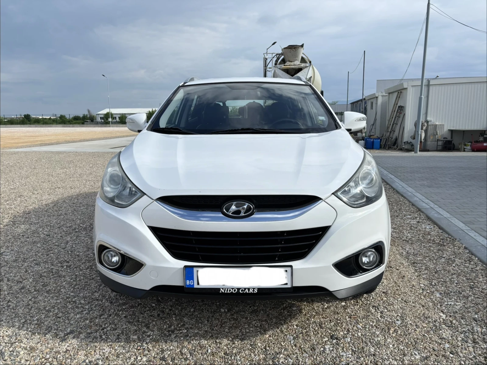 Hyundai IX35 1.7 CRDI ОБЛСУЖЕН РЕГИСТРИРАН, снимка 3 - Автомобили и джипове - 54498450