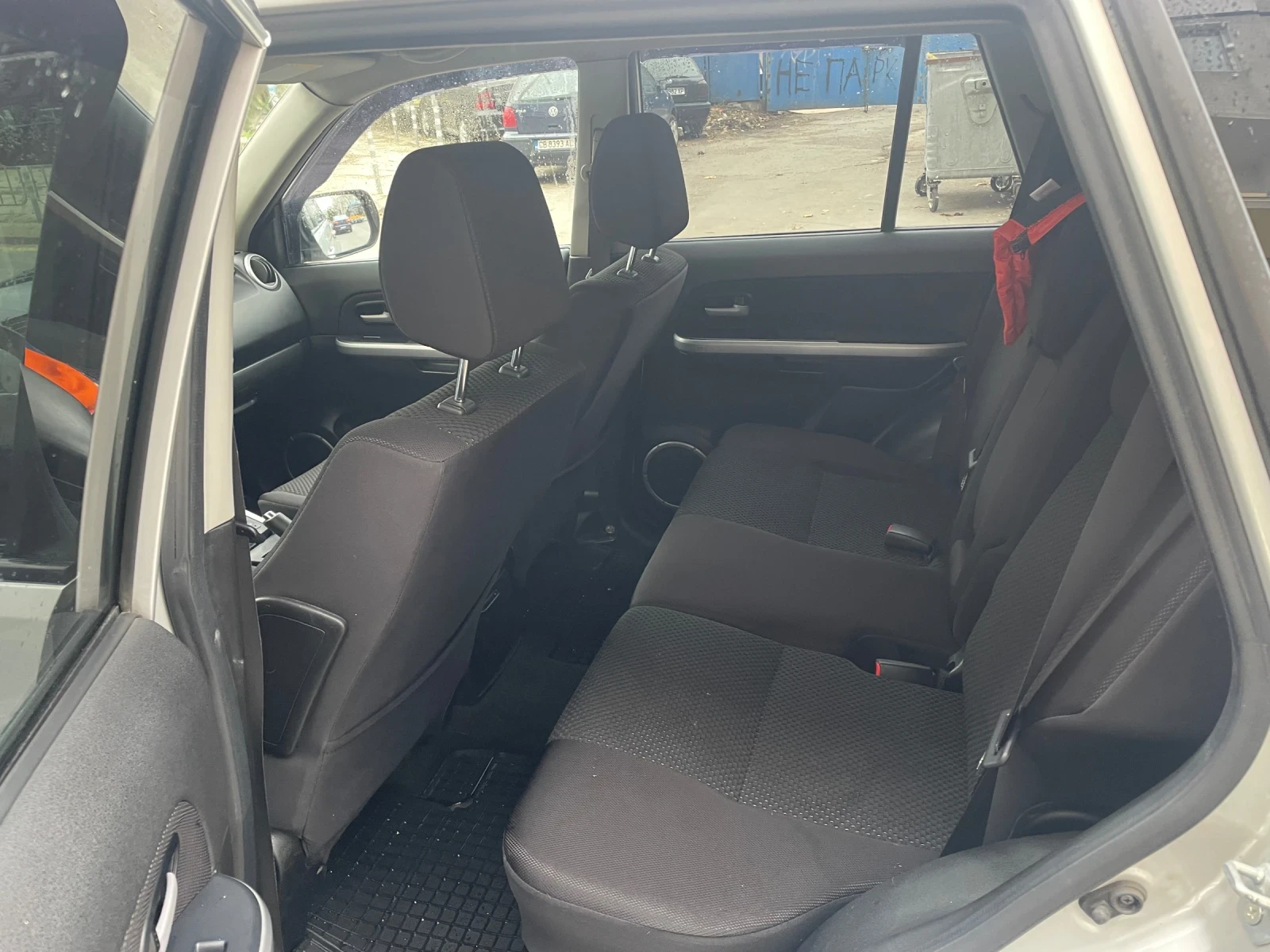 Suzuki Grand vitara 1.9, снимка 9 - Автомобили и джипове - 54862302