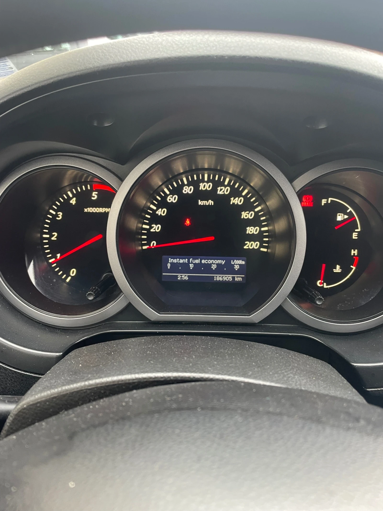 Suzuki Grand vitara 1.9, снимка 11 - Автомобили и джипове - 54862302