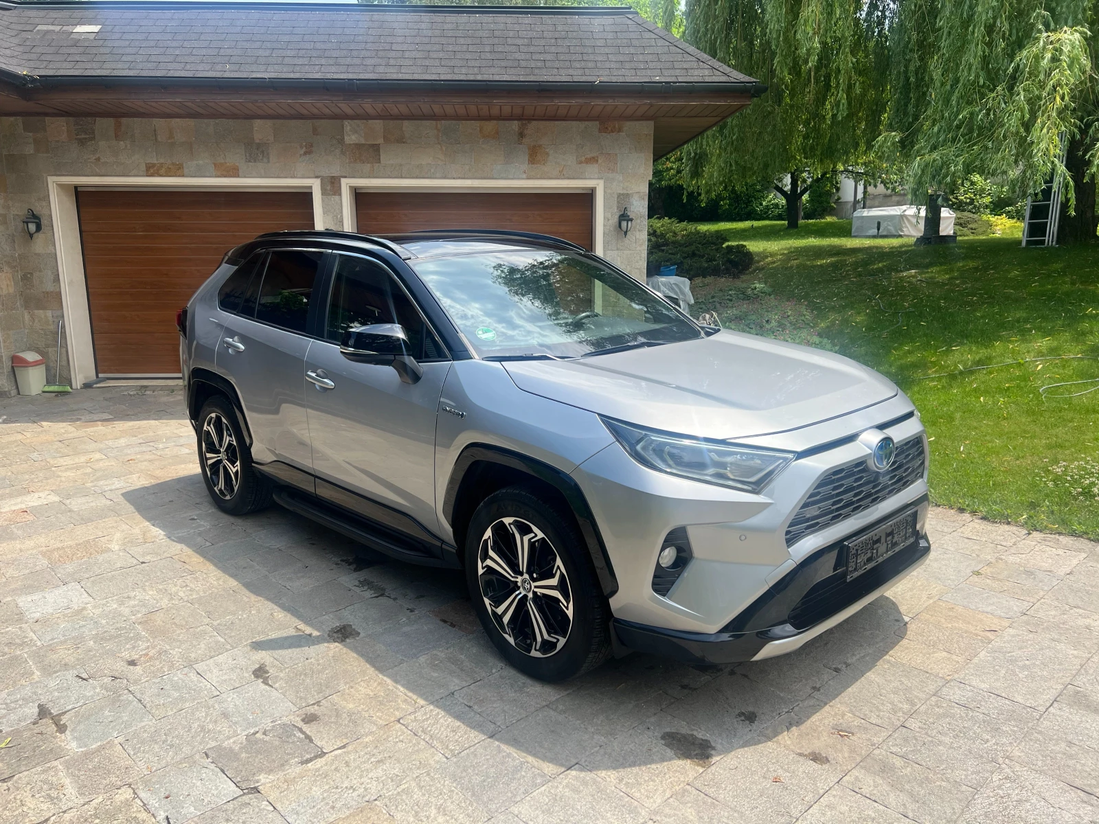 Toyota Rav4 2.5 HYBRID AWD, снимка 2 - Автомобили и джипове - 54869751