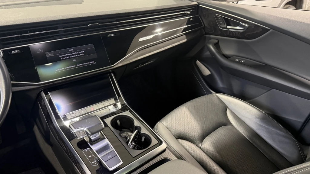 Audi Q8 Progressiv, снимка 10 - Автомобили и джипове - 54959709
