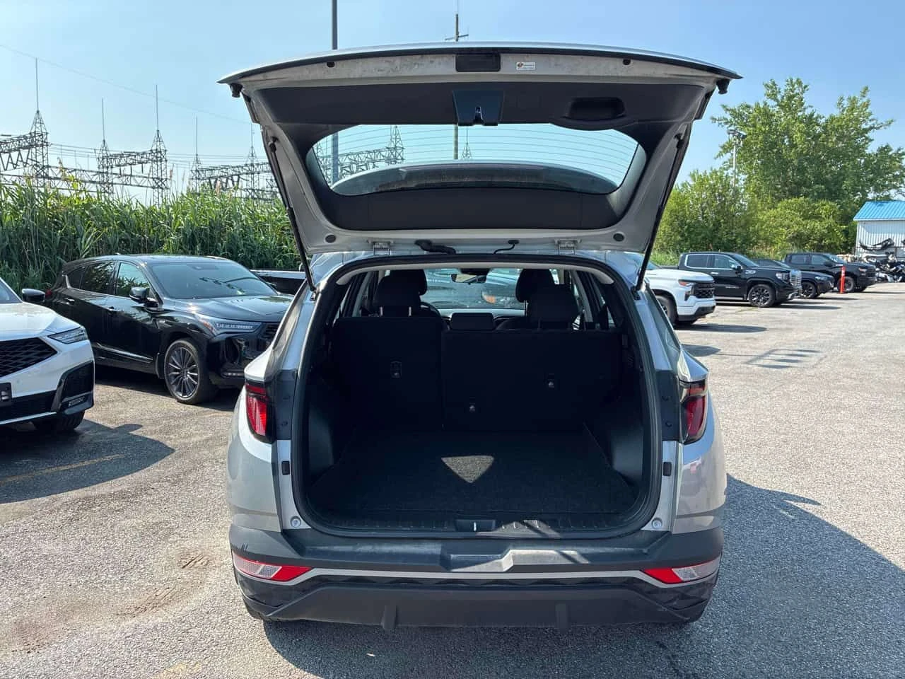 Hyundai Tucson * Essential * CARFAX * ПОДГРЕВИ * KEYLESS * , снимка 14 - Автомобили и джипове - 55260350