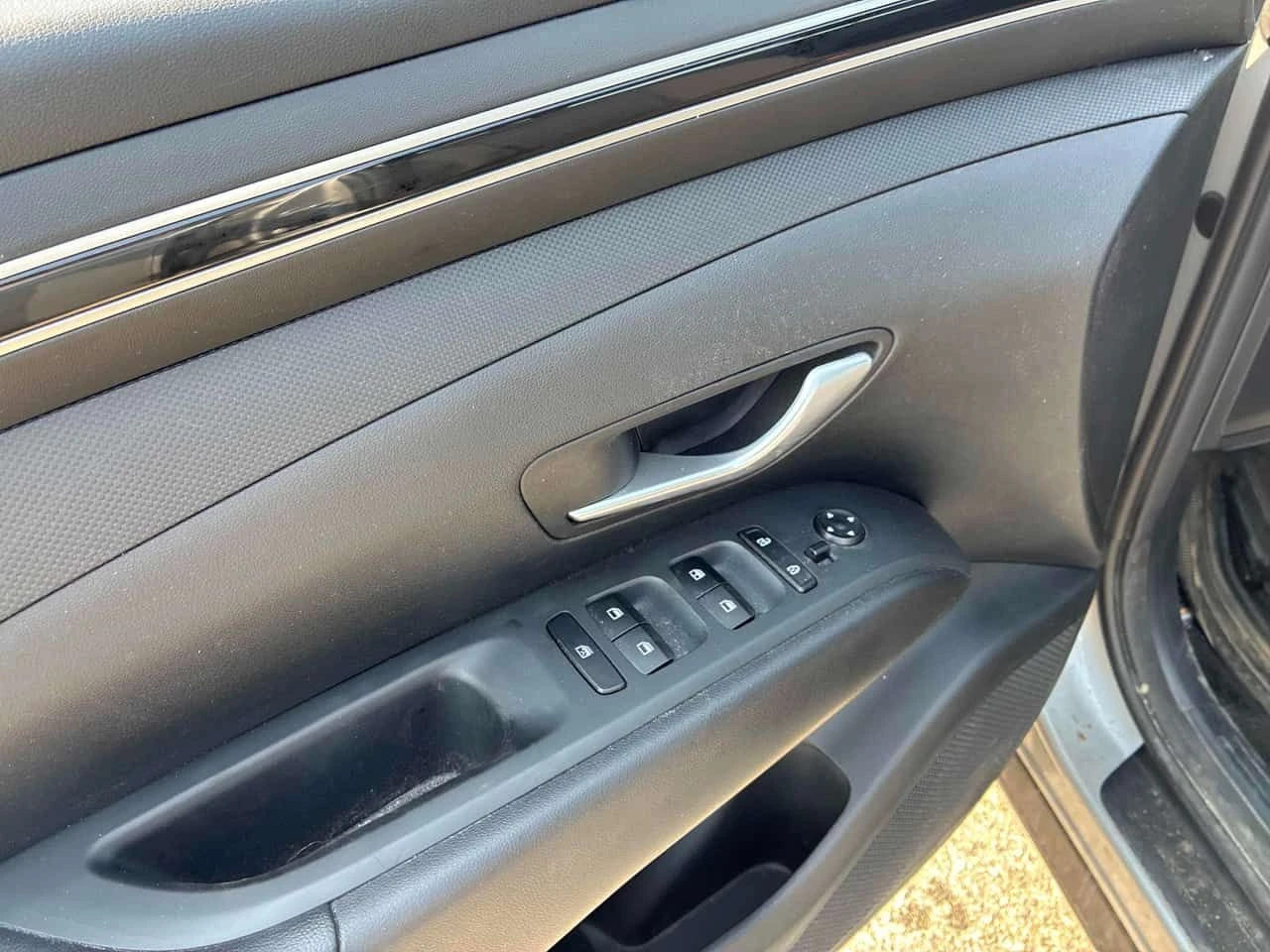 Hyundai Tucson * Essential * CARFAX * ПОДГРЕВИ * KEYLESS * , снимка 12 - Автомобили и джипове - 55260350