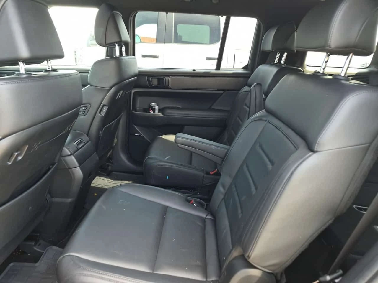 Hyundai Santa fe ULTIMATE Calligraphy * Един собственик * От Hyunda, снимка 9 - Автомобили и джипове - 55538611