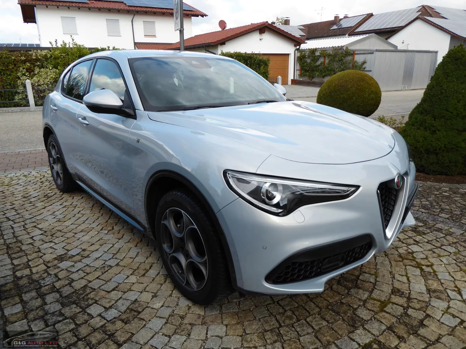 Alfa Romeo Stelvio 2.0Ti Q4/280HP/CAM/MEMO/NAVI/LED/ACC/570q, снимка 4 - Автомобили и джипове - 55554896