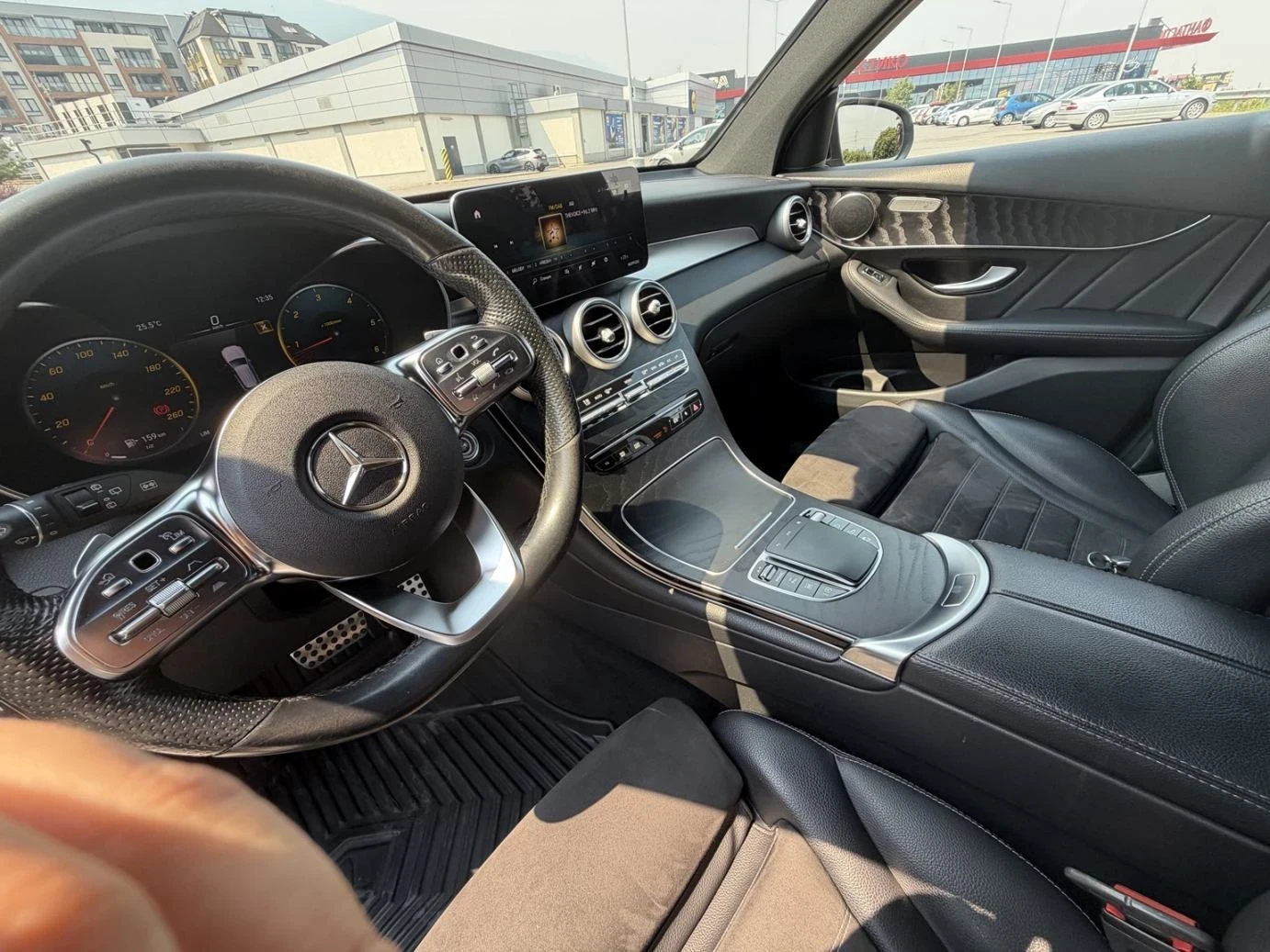 Mercedes-Benz GLC 300 Mercedes-Benz GLC 300d 4MATIC. AMG line., снимка 12 - Автомобили и джипове - 55946225
