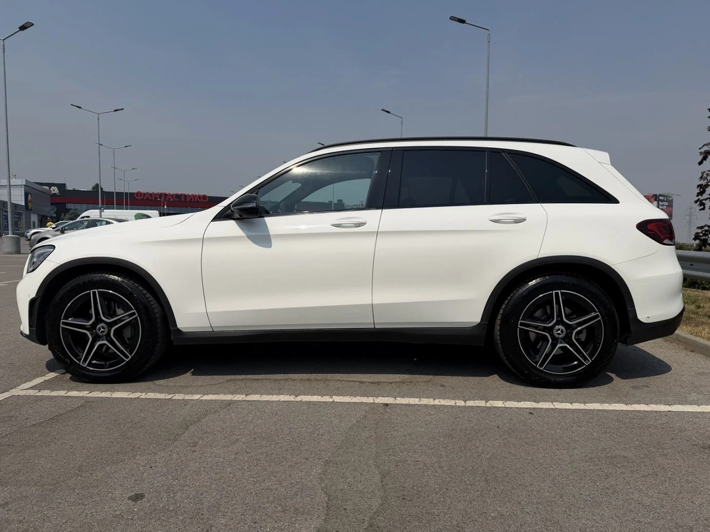 Mercedes-Benz GLC 300 Mercedes-Benz GLC 300d 4MATIC. AMG line., снимка 3 - Автомобили и джипове - 55946225