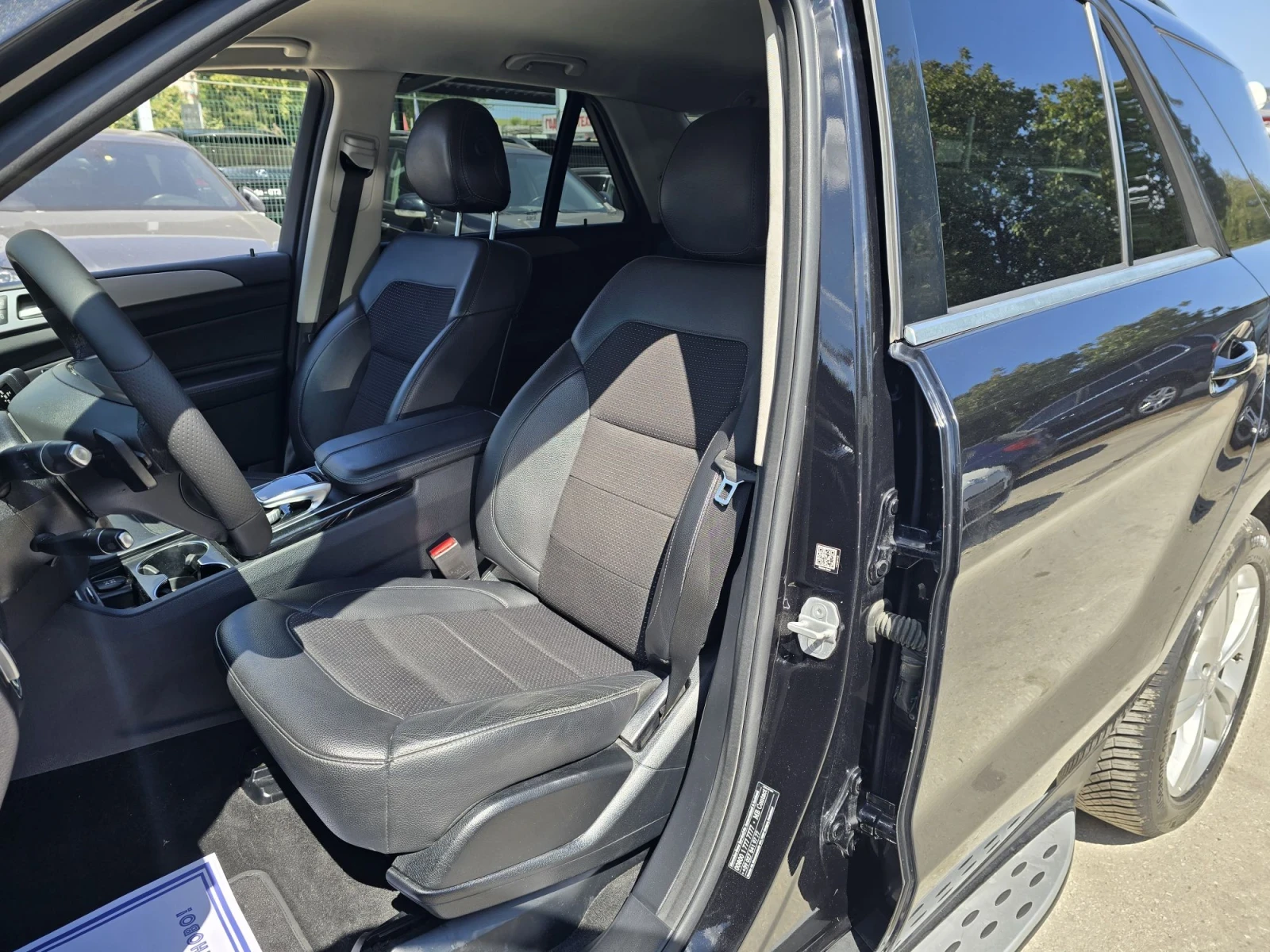 Mercedes-Benz GLE 250 D 204к.с 4MATIC Premium AMG, снимка 9 - Автомобили и джипове - 55952495