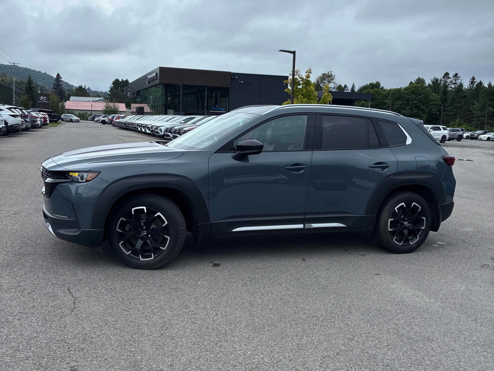 Mazda CX-50 * AWD * ОБДУХВАНЕ* 360* DISTRONIC* , снимка 2 - Автомобили и джипове - 56042858