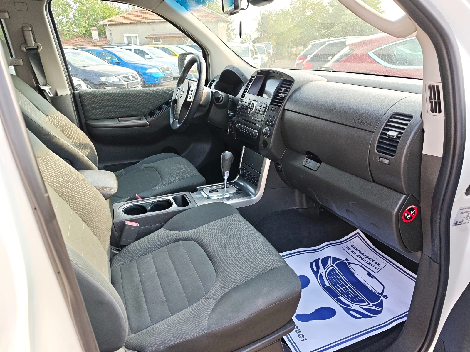 Nissan Navara 2.5DCI Facelift, снимка 13 - Автомобили и джипове - 56044256