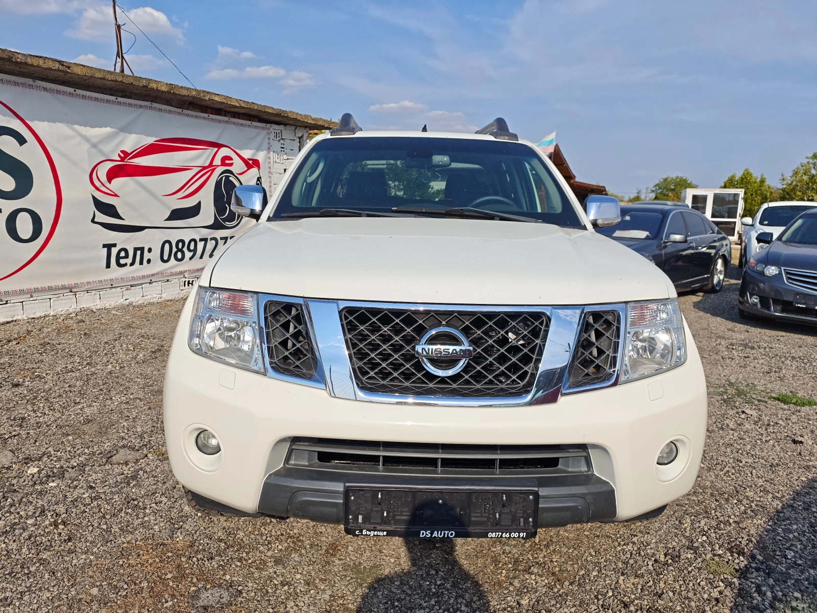 Nissan Navara 2.5DCI Facelift, снимка 8 - Автомобили и джипове - 56044256