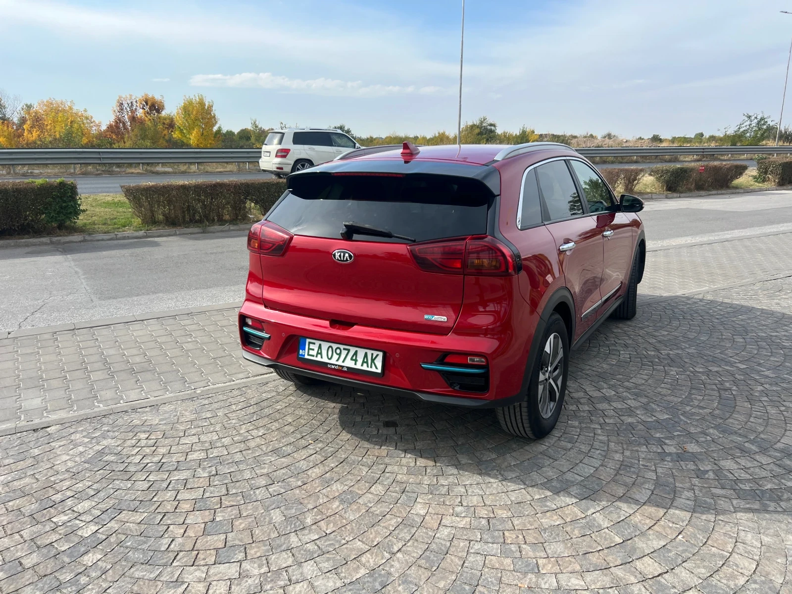 Kia Niro, снимка 4 - Автомобили и джипове - 56455485