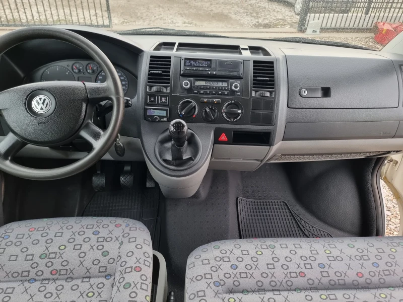 VW T5 2.5tdi 4x4 климатик 5+ 1места , снимка 11 - Бусове и автобуси - 49514079