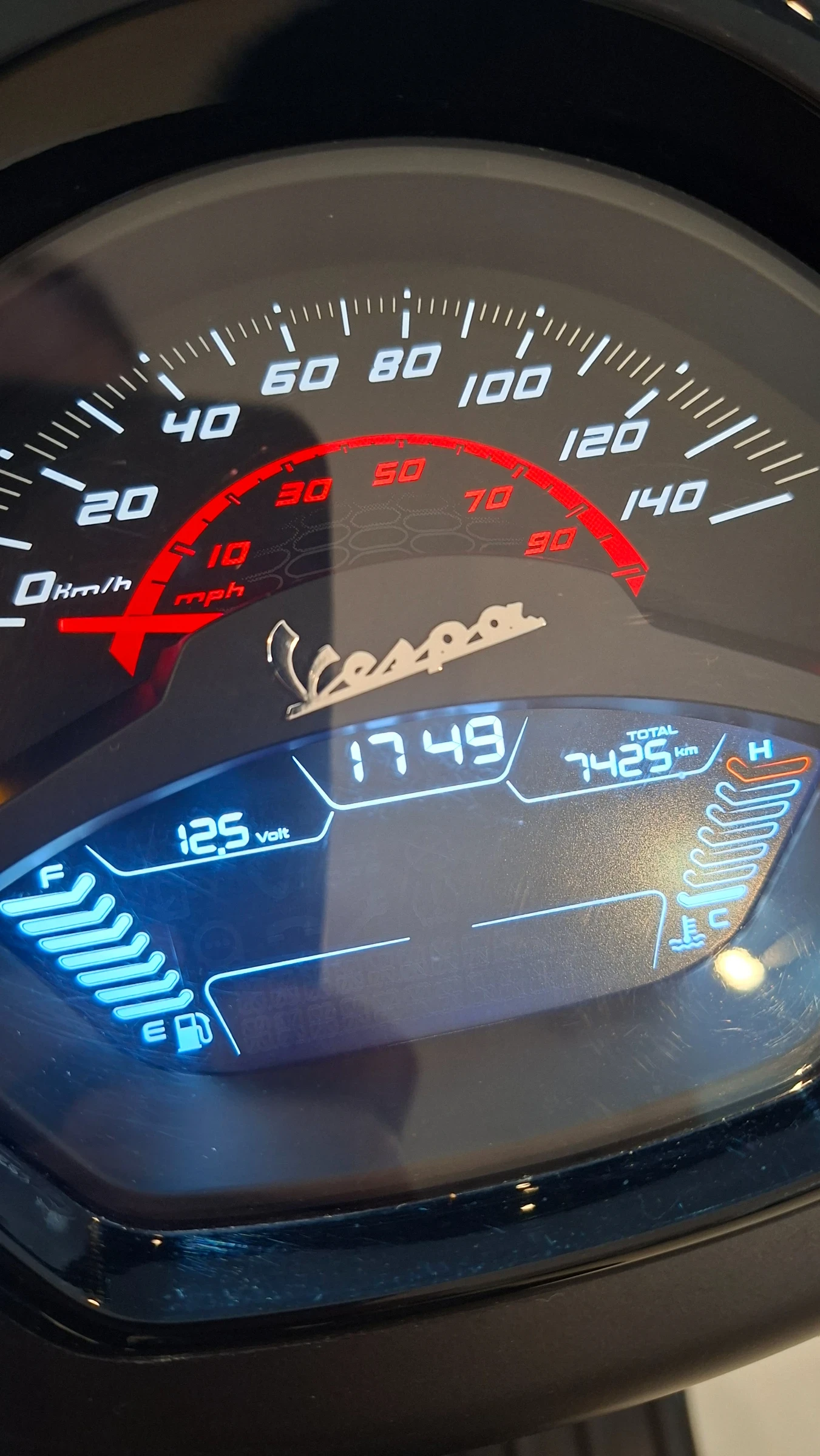 Vespa GTS 300cc, снимка 6 - Мотоциклети и мототехника - 56750143