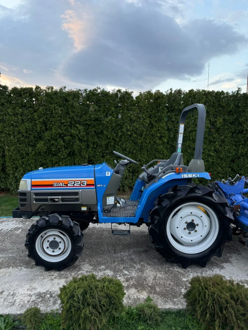 Трактор ISEKI SIAL 223, снимка 3 - Селскостопанска техника - 52490751