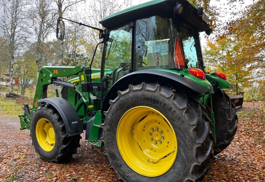 Трактор John Deere 5085M, снимка 6 - Селскостопанска техника - 54913769