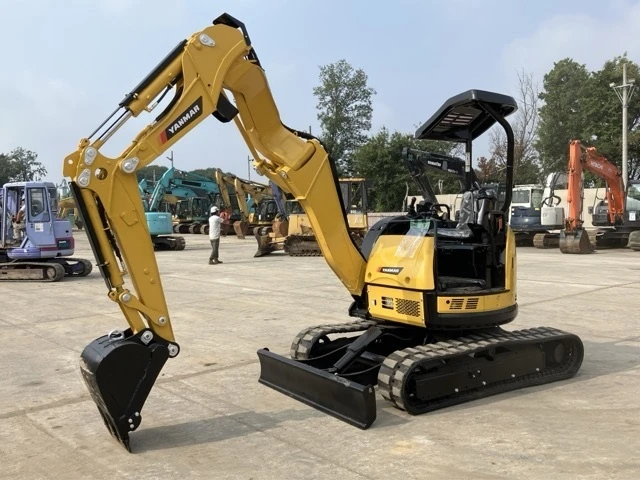 Багер Yanmar B3-6 / ПЕРФЕКТЕН / ОЧАКВАН ВНОС