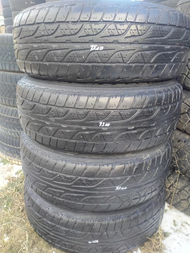 Гуми Летни 215/65R16, снимка 1 - Гуми и джанти - 35592863