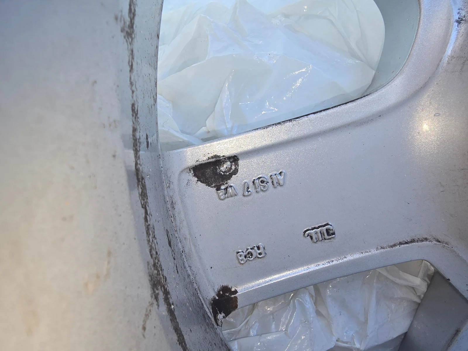 ���� � ������ 205/55R16 �� Audi A4 | Mobile.bg � ����������� 13