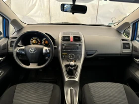 Toyota Auris 1.6i* С ПЪЛНА СЕРВИЗНА ИСТОРИЯ, снимка 10