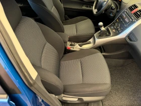 Toyota Auris 1.6i* С ПЪЛНА СЕРВИЗНА ИСТОРИЯ, снимка 14