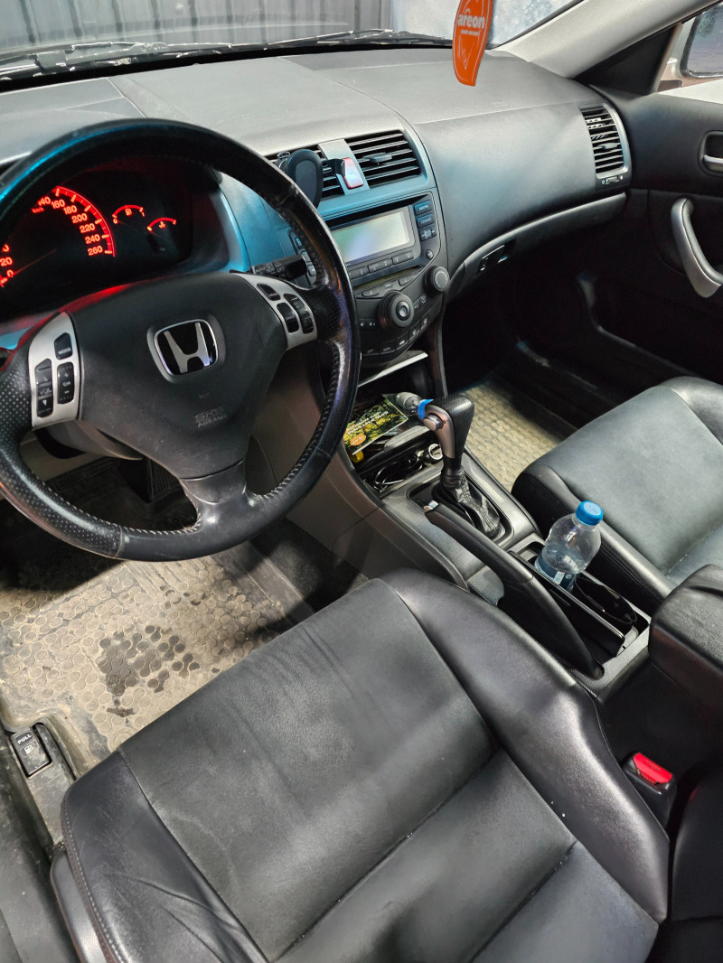 Honda Accord, снимка 10 - Автомобили и джипове - 45434082