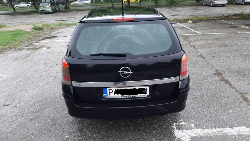 Opel Astra 1.7 дизел, снимка 9 - Автомобили и джипове - 46993066