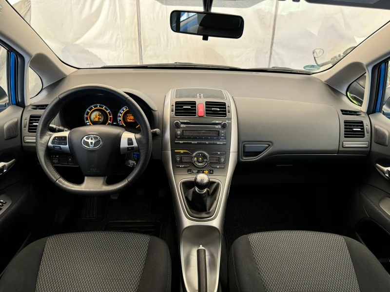 Toyota Auris 1.6i* С ПЪЛНА СЕРВИЗНА ИСТОРИЯ, снимка 10 - Автомобили и джипове - 46980422