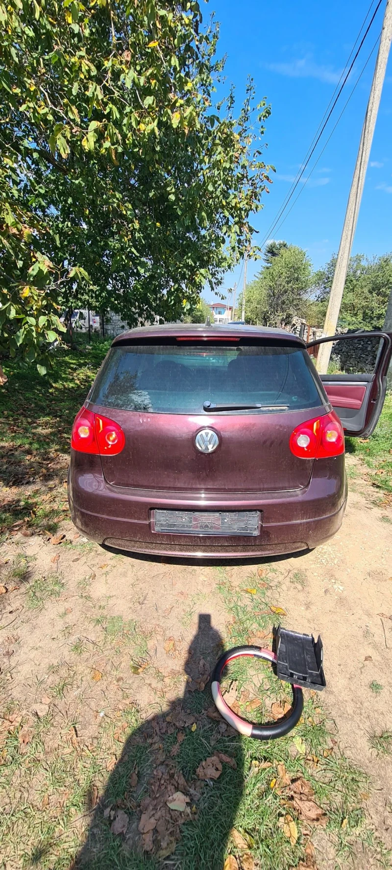 VW Golf 5, снимка 3 - Автомобили и джипове - 47557290