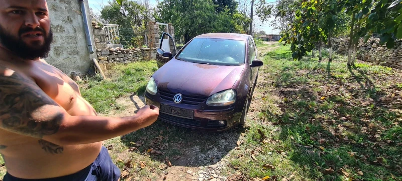 VW Golf 5, снимка 11 - Автомобили и джипове - 47557290