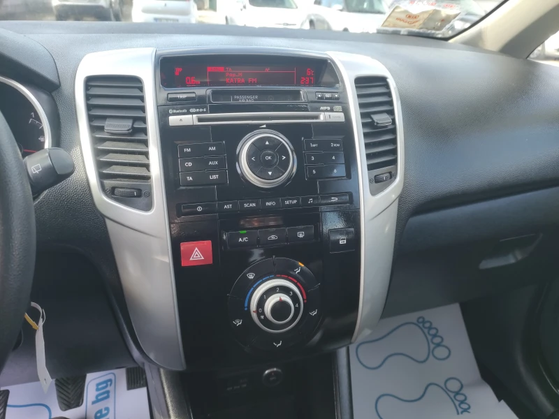 Kia Venga 1.4gaz feis lift, снимка 9 - Автомобили и джипове - 48526568