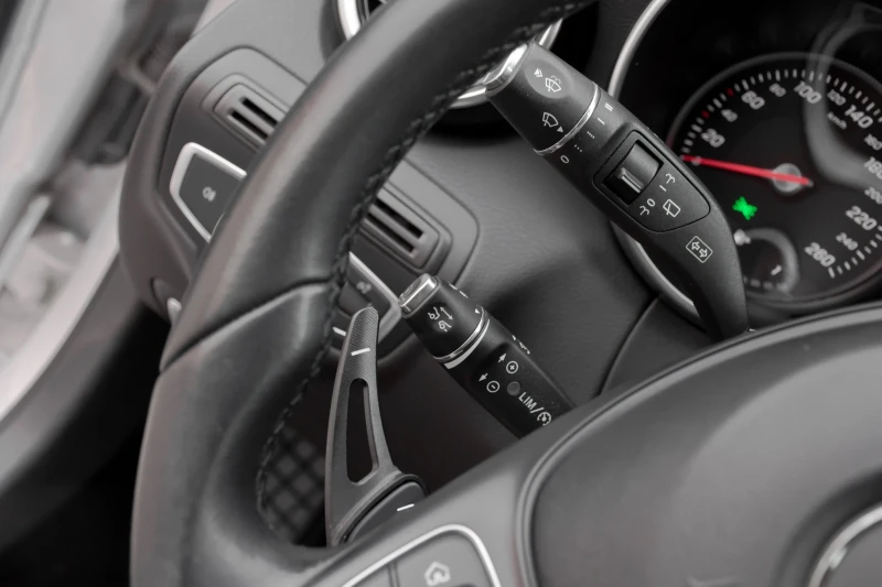 Mercedes-Benz C 220 DISTRONIK PLUS , снимка 10 - Автомобили и джипове - 52479399