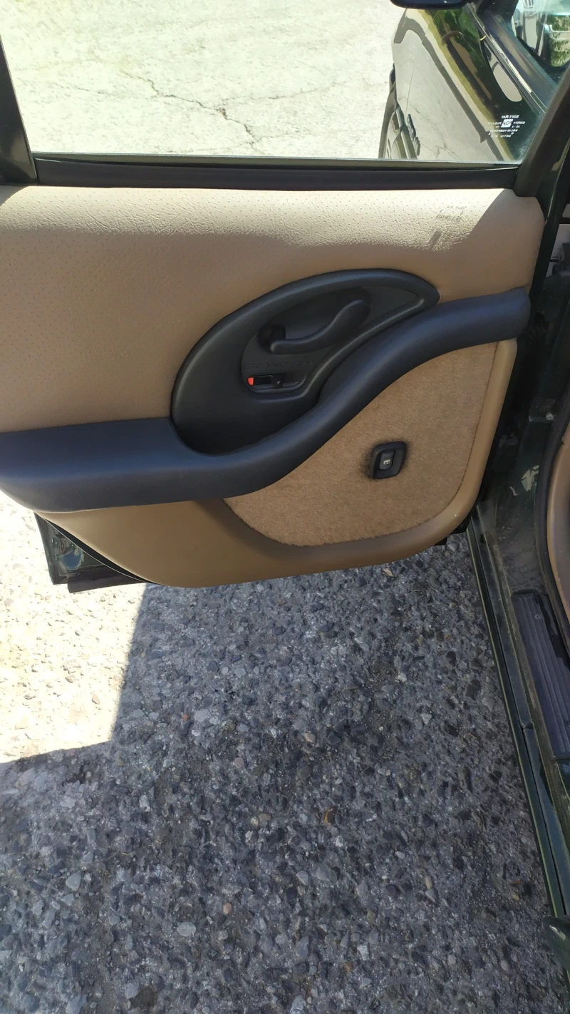 Pontiac Grand am, снимка 10 - Автомобили и джипове - 52430211