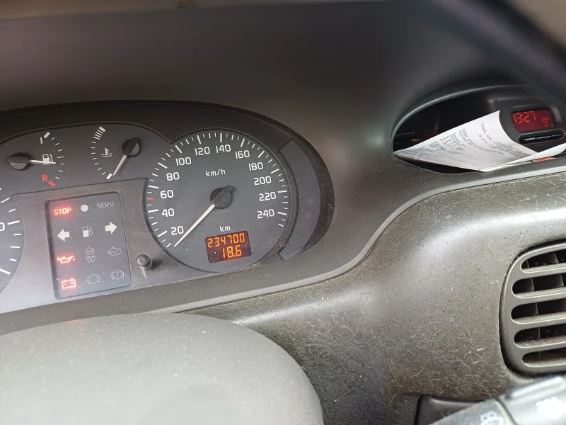 Renault Megane, снимка 8 - Автомобили и джипове - 52319894