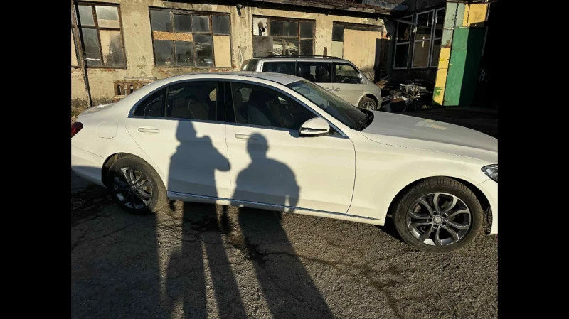 Mercedes-Benz C 200, снимка 3 - Автомобили и джипове - 53090548