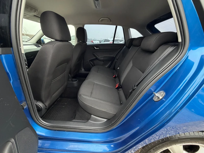 Skoda Rapid 1.4TDi 90к.с * DSG* * Климатроник* , снимка 13 - Автомобили и джипове - 53453803