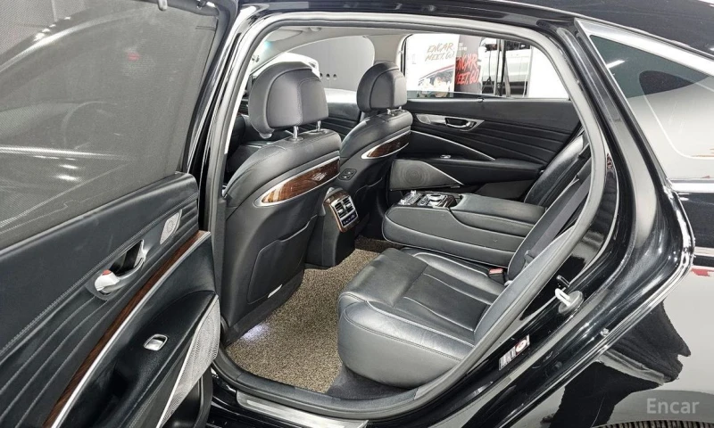 Kia K9, снимка 11 - Автомобили и джипове - 53480273