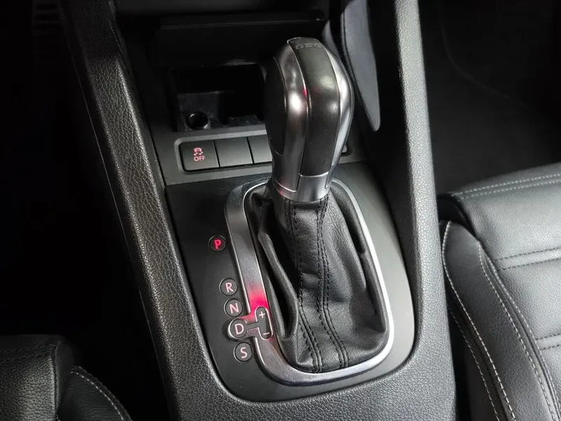 VW Scirocco  2.0 Tdi R-Line | Mobile.bg � ����������� 9