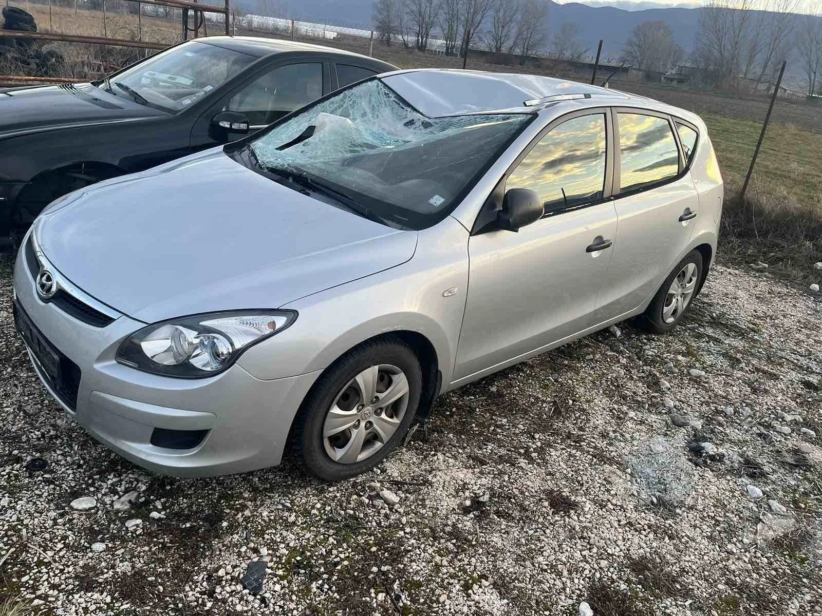 Hyundai I30 1.6d - изображение 2