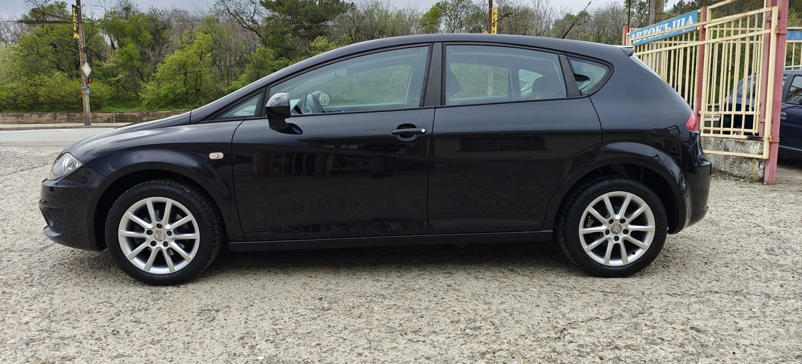 Seat Leon 1.6i-12гГазFace - изображение 4
