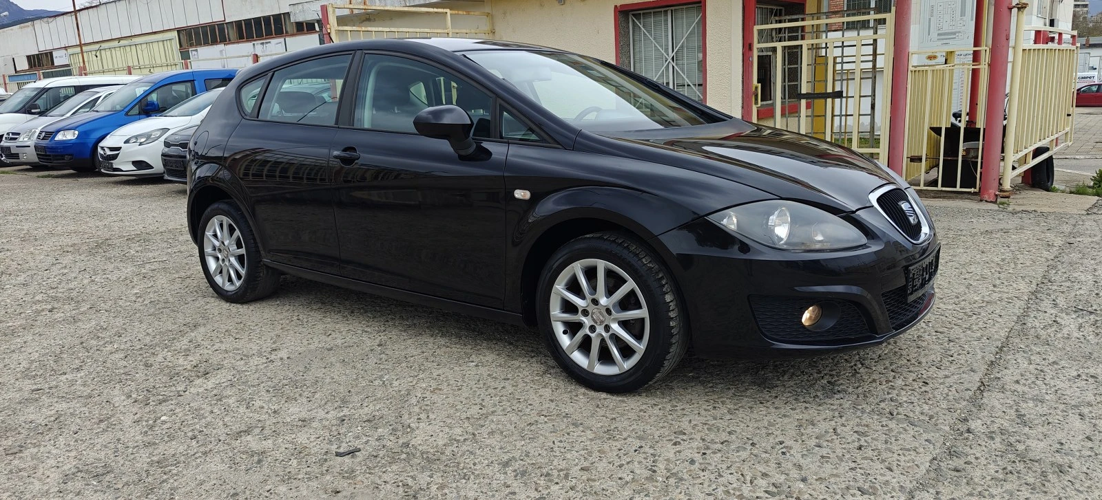 Seat Leon 1.6i-12гГазFace - изображение 9